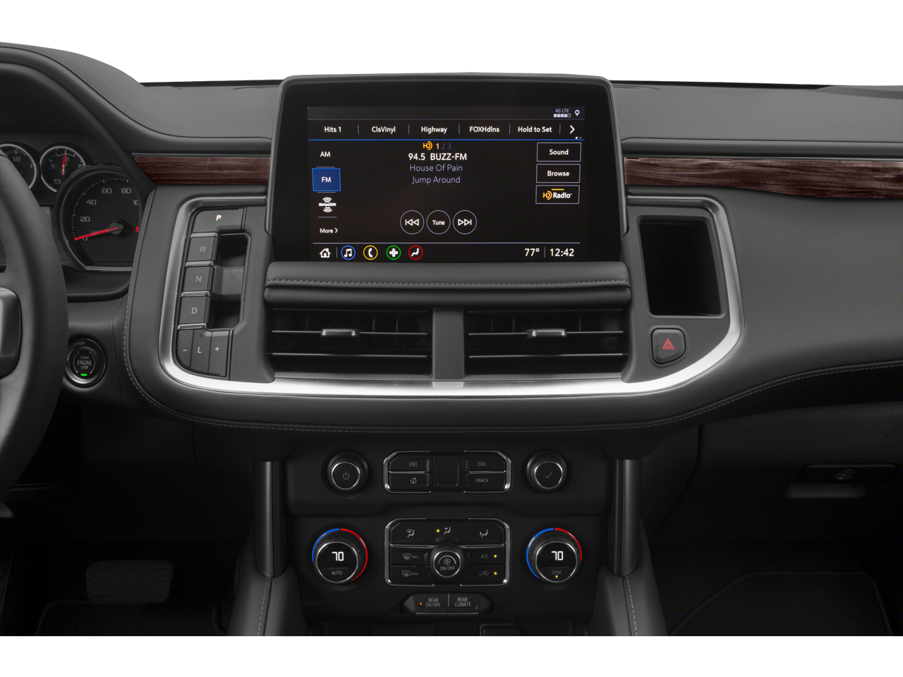 2024 Chevrolet Suburban LS