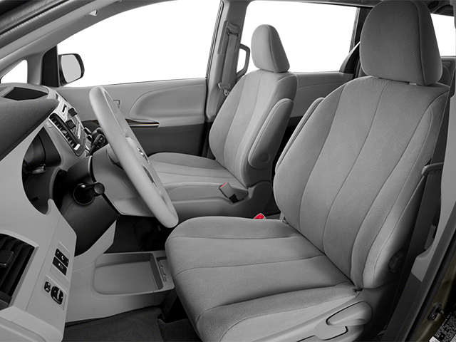 2014 Toyota Sienna SE 8 Passenger