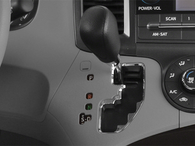 2014 Toyota Sienna SE 8 Passenger