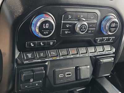 2023 GMC Sierra 2500HD Denali