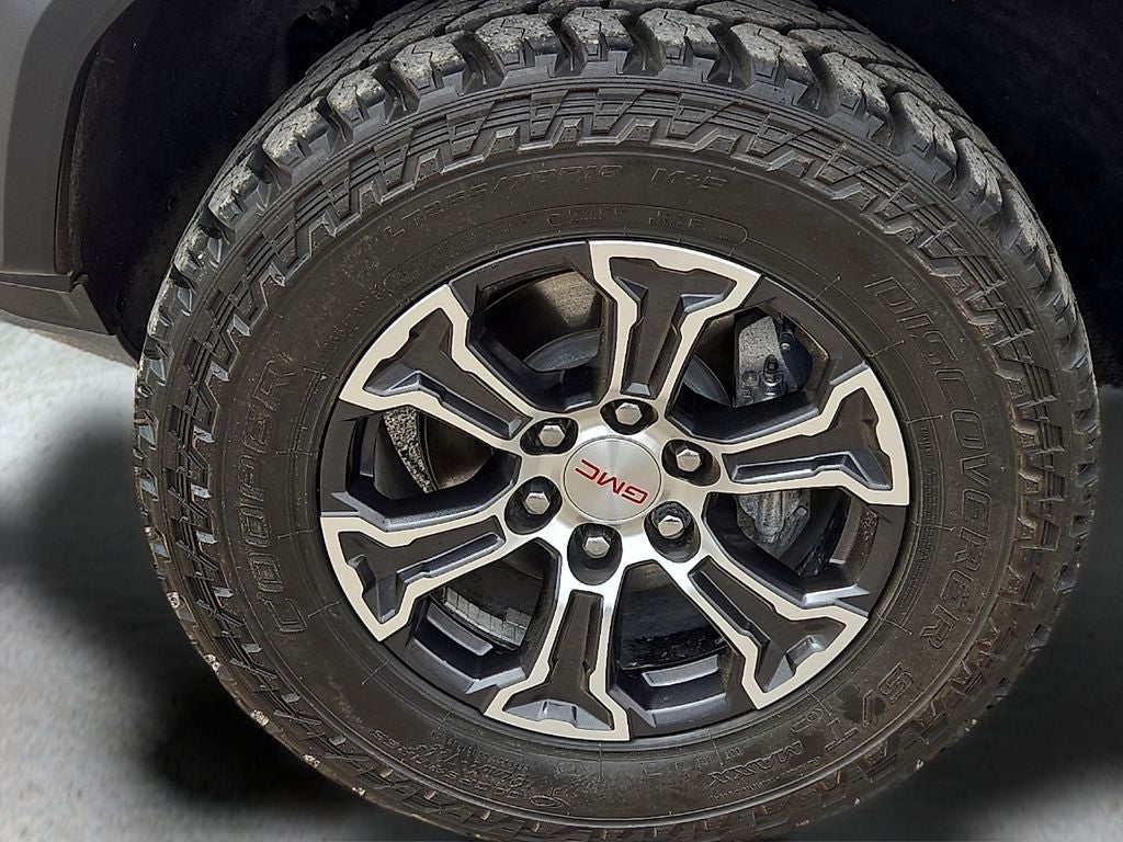 2024 GMC Canyon AT4