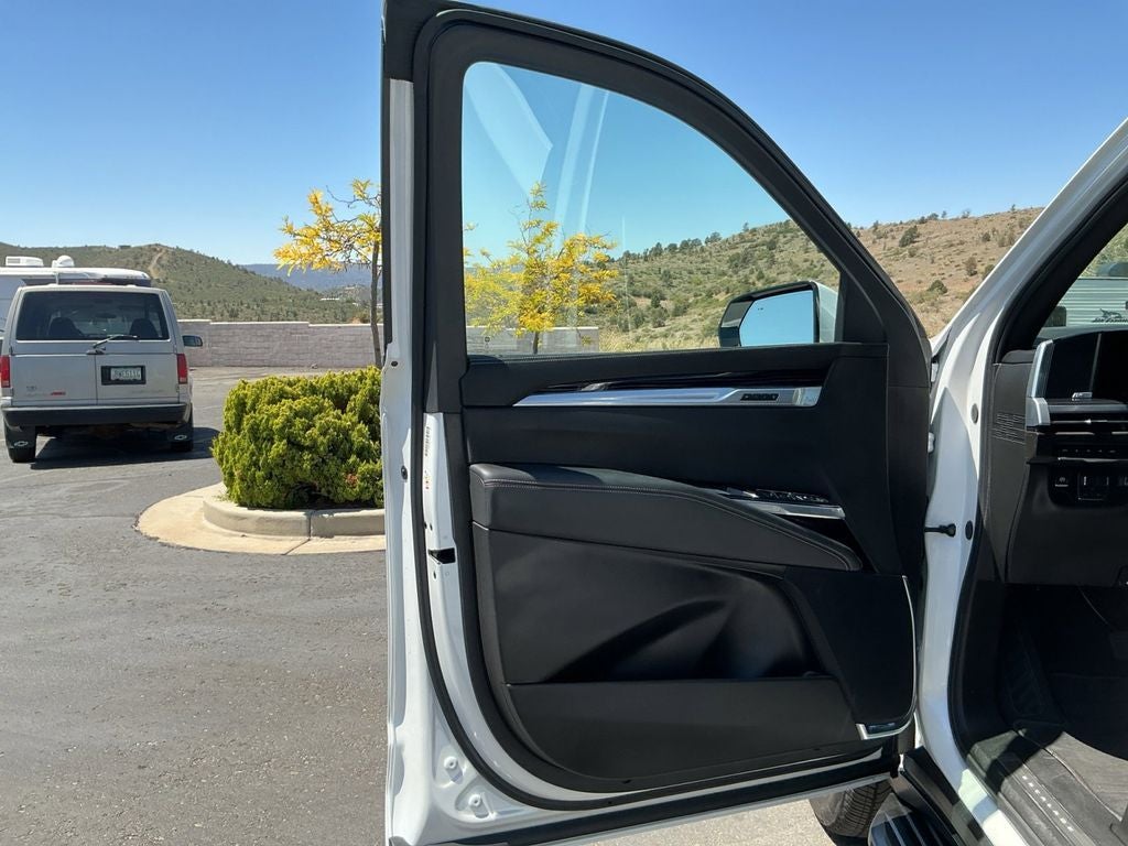 2025 Cadillac Escalade Sport