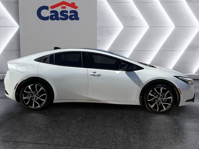 2025 Toyota Prius Plug-In Hybrid SE