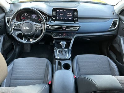 2023 Kia Seltos S