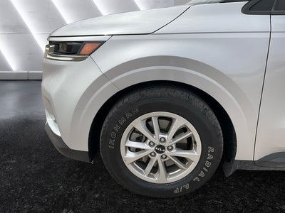 2023 Kia Carnival LX