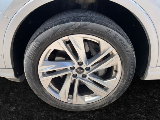 2021 Audi Q7 Premium Plus