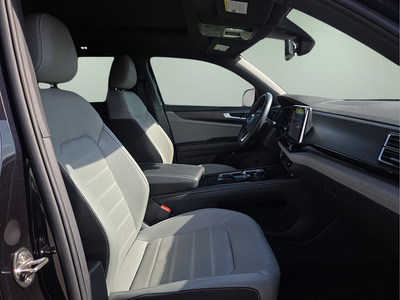 2024 Volkswagen Atlas Cross Sport 2.0T SEL R-Line