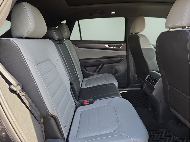 2024 Volkswagen Atlas Cross Sport 2.0T SEL R-Line