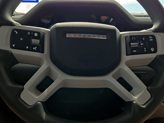 2025 Land Rover Defender 90 S