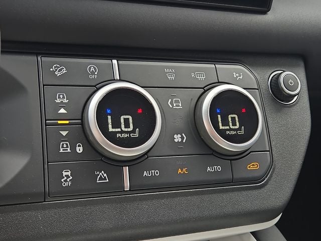 2025 Land Rover Defender 90 S