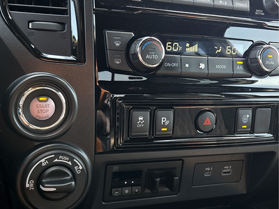 2023 Nissan Titan SV