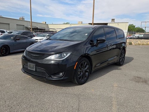 2020 Chrysler Pacifica Touring