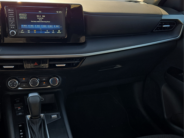 2025 Nissan Kicks S