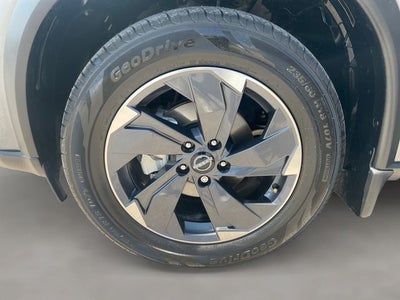 2025 Nissan Rogue SV Nissan Certified
