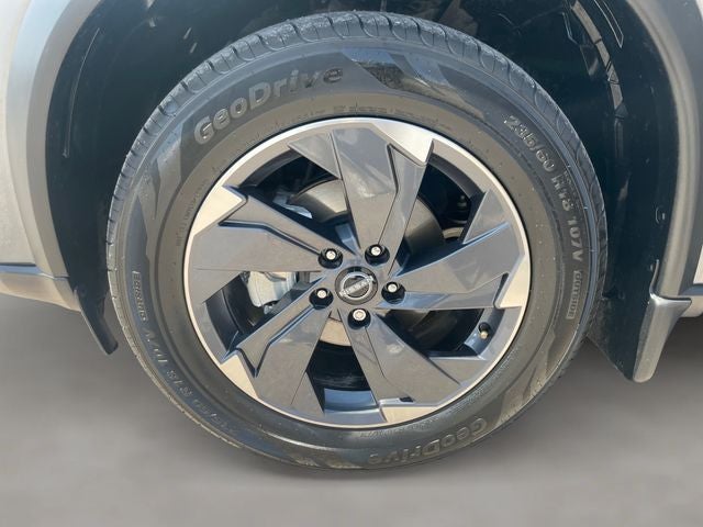 2025 Nissan Rogue SV Nissan Certified