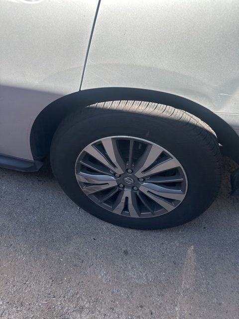 2020 Nissan Pathfinder SL