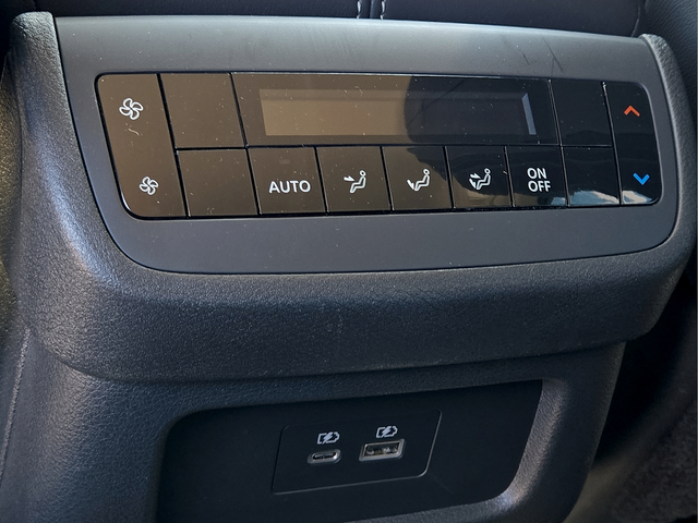 2024 Nissan Pathfinder SL Nissan Certified