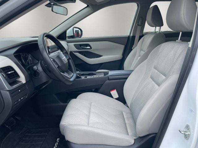2025 Nissan Rogue SV Nissan Certified