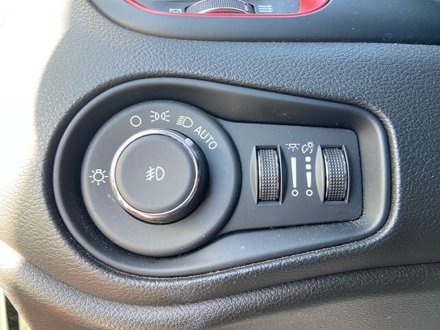 2023 Jeep Renegade Trailhawk