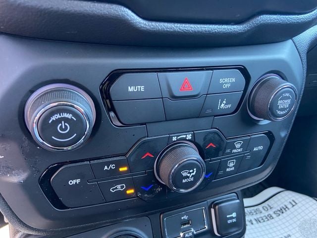 2023 Jeep Renegade Trailhawk