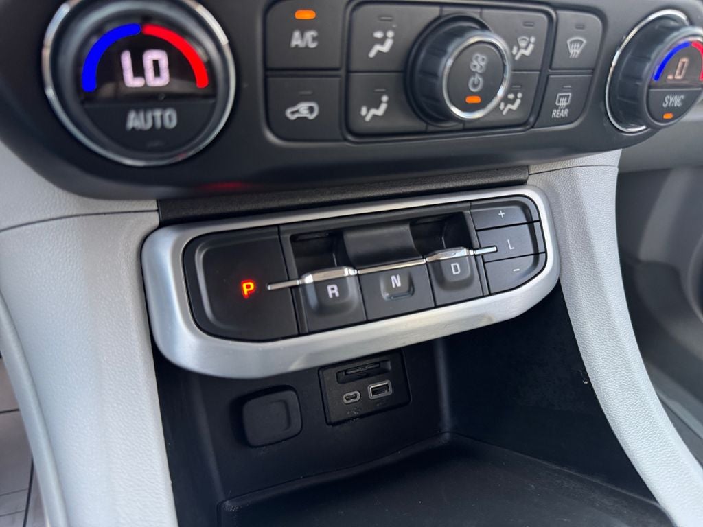 2020 GMC Acadia SLT