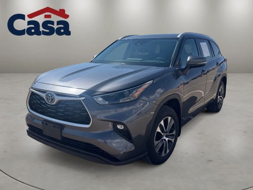 2022 Toyota Highlander Hybrid XLE
