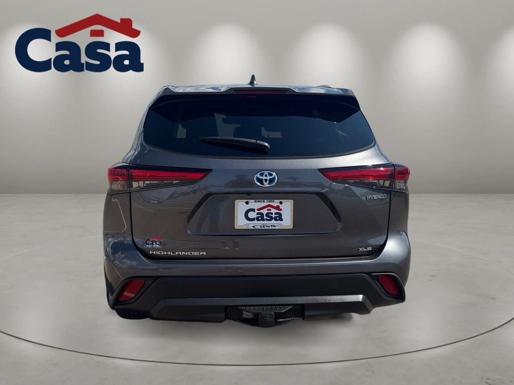 2022 Toyota Highlander Hybrid XLE