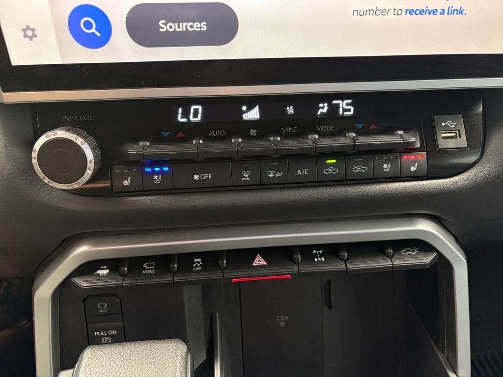 2025 Toyota Tundra Platinum