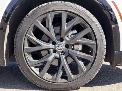 2025 Toyota Crown Signia Limited