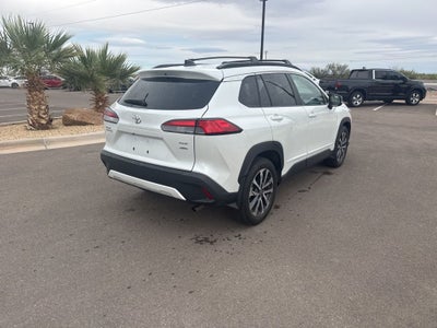 2025 Toyota Corolla Cross XLE