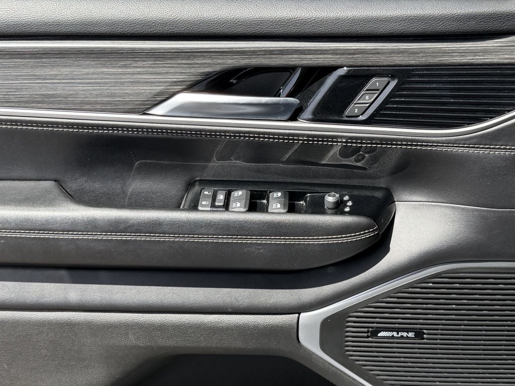 2024 Jeep Wagoneer Series II 4x2