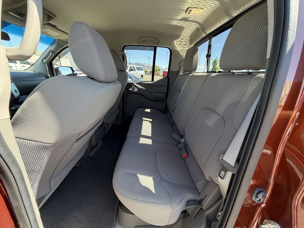 2016 Nissan Frontier SV