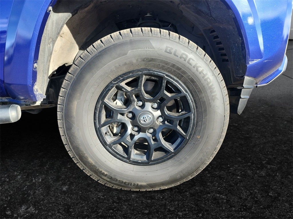 2022 Toyota Tacoma SR5 V6