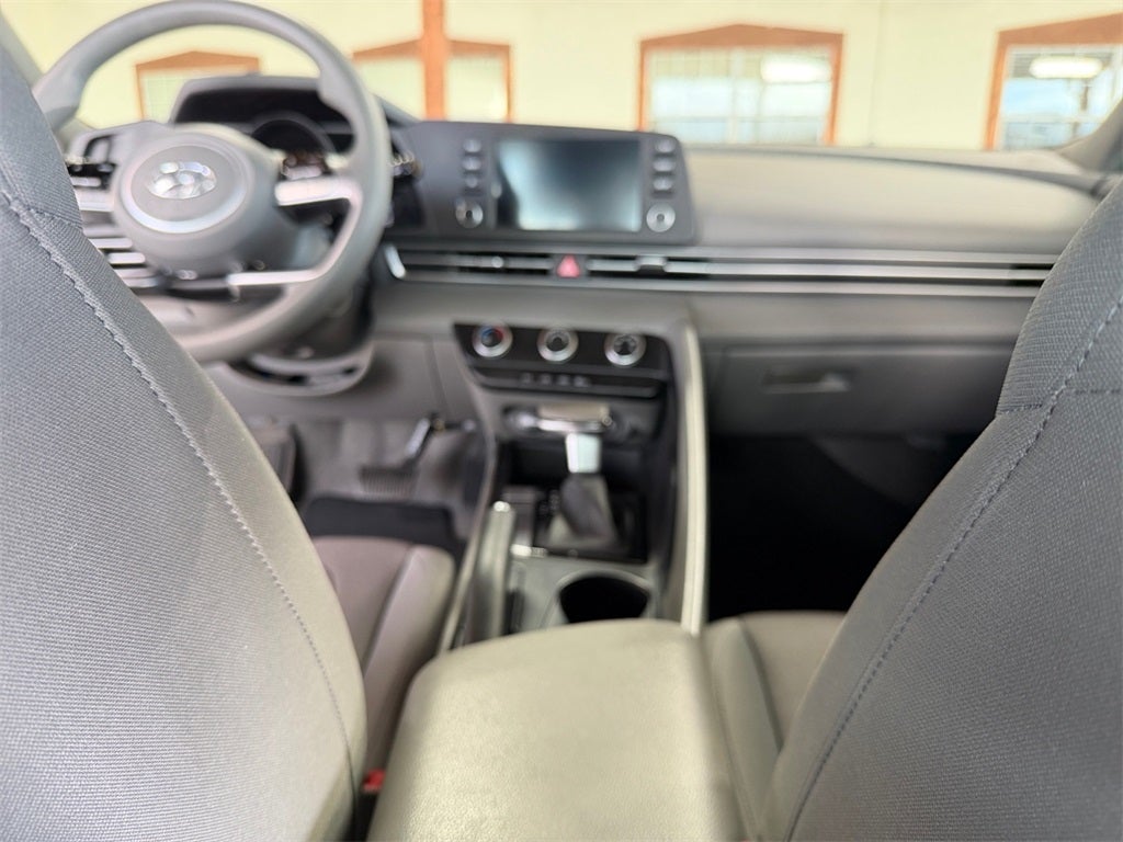 2021 Hyundai Elantra SE