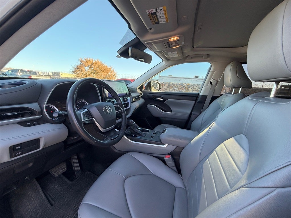 2023 Toyota Highlander Hybrid XLE