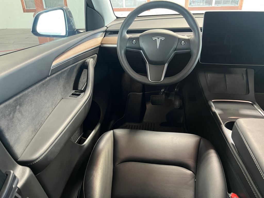 2025 Tesla Model Y Long Range