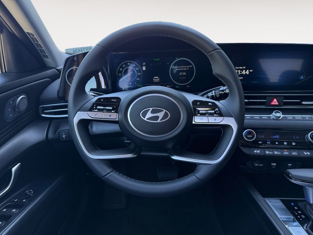 2025 Hyundai Elantra Hybrid Limited