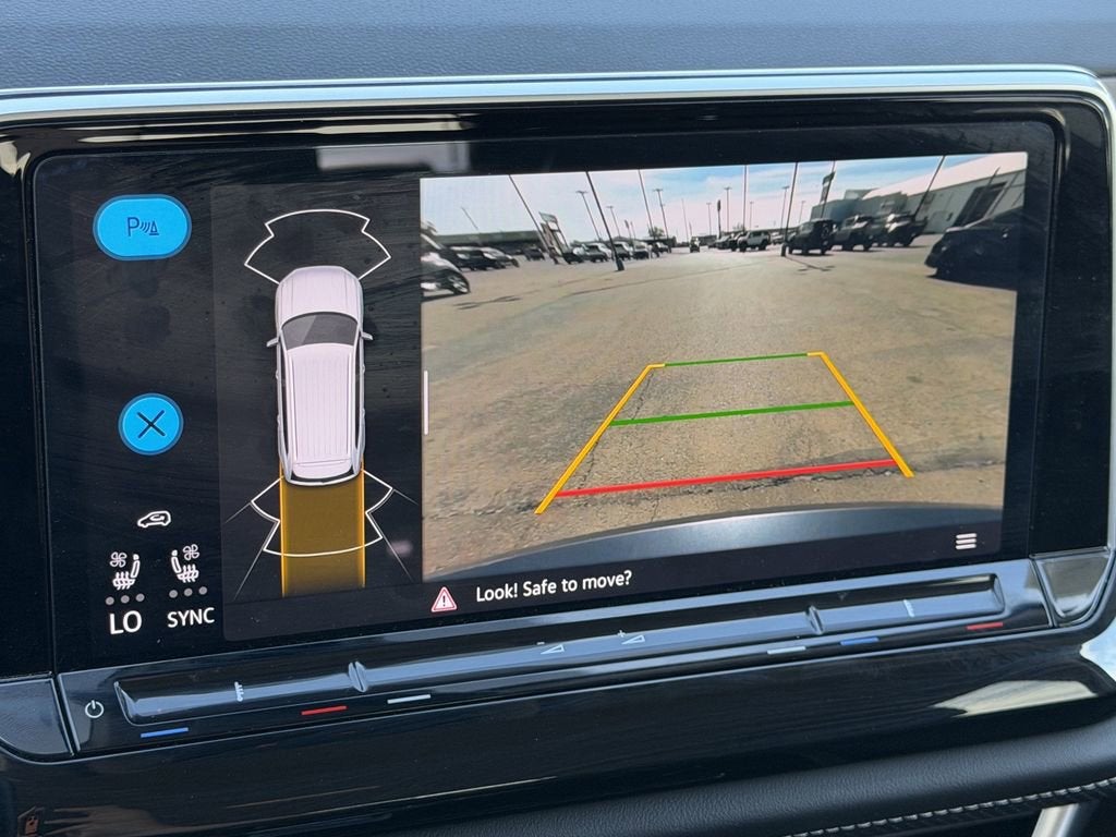 2025 Volkswagen Atlas 2.0T SE w/Technology