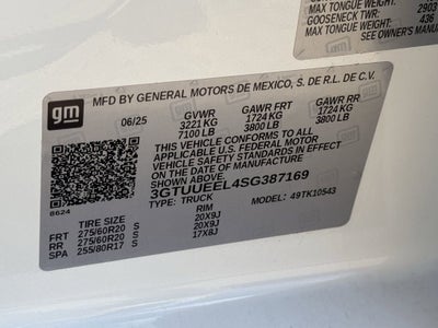 2025 GMC Sierra 1500 AT4