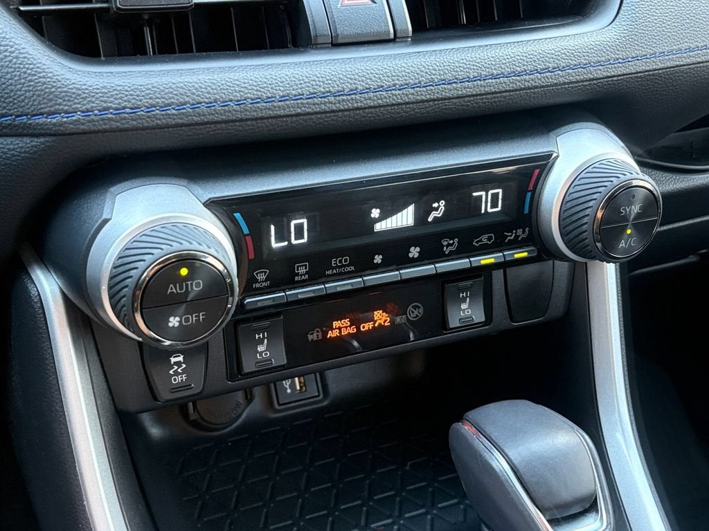 2025 Toyota RAV4 Hybrid SE